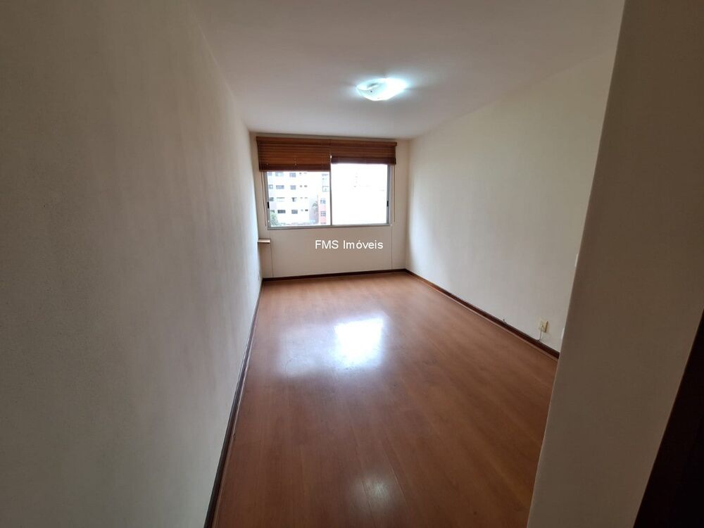 Apartamento à venda com 2 quartos, 77m² - Foto 15