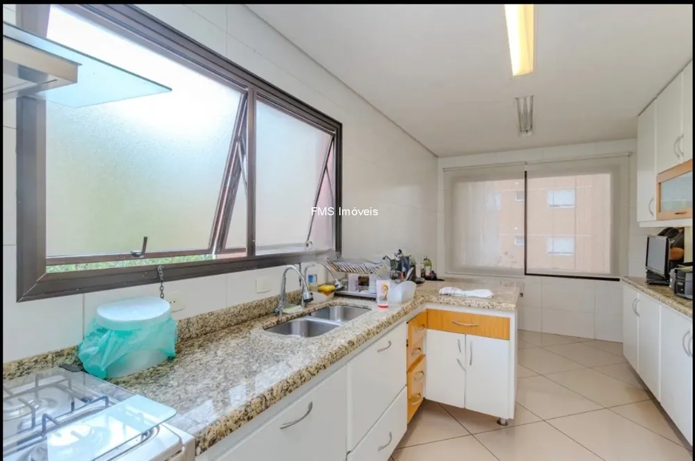 Apartamento, 4 quartos, 233 m² - Foto 2