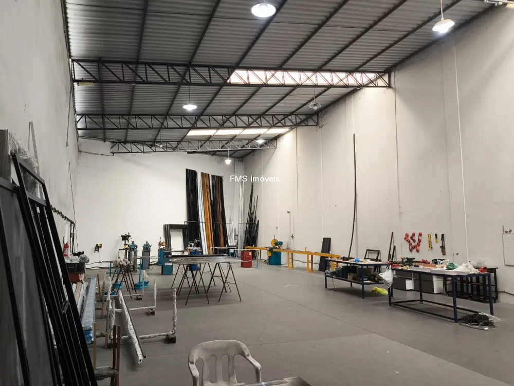 Depósito-Galpão, 570 m² - Foto 2