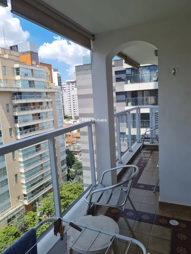 Apartamento, 3 quartos, 210 m² - Foto 1