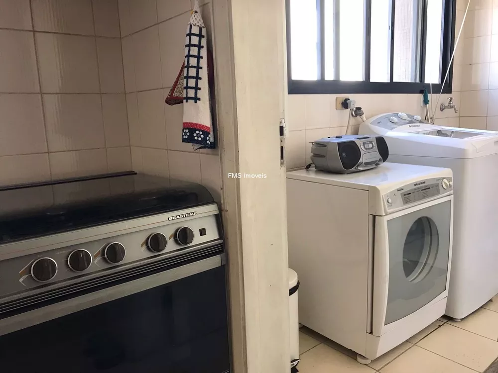 Apartamento à venda com 3 quartos, 285m² - Foto 4