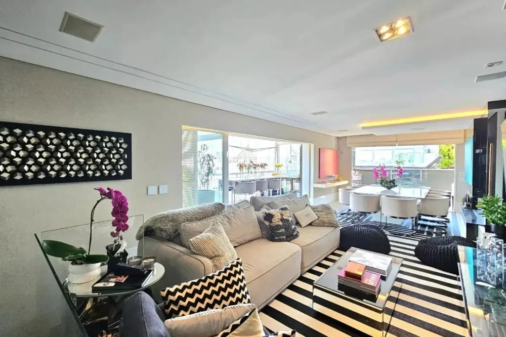 Apartamento, 3 quartos, 305 m² - Foto 2