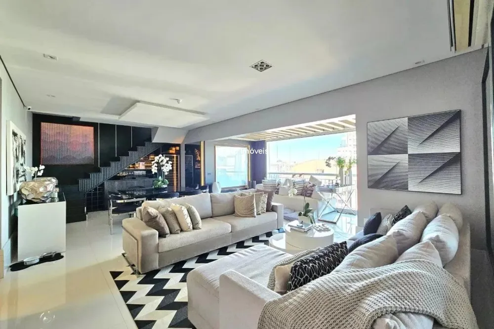 Apartamento, 3 quartos, 305 m² - Foto 1