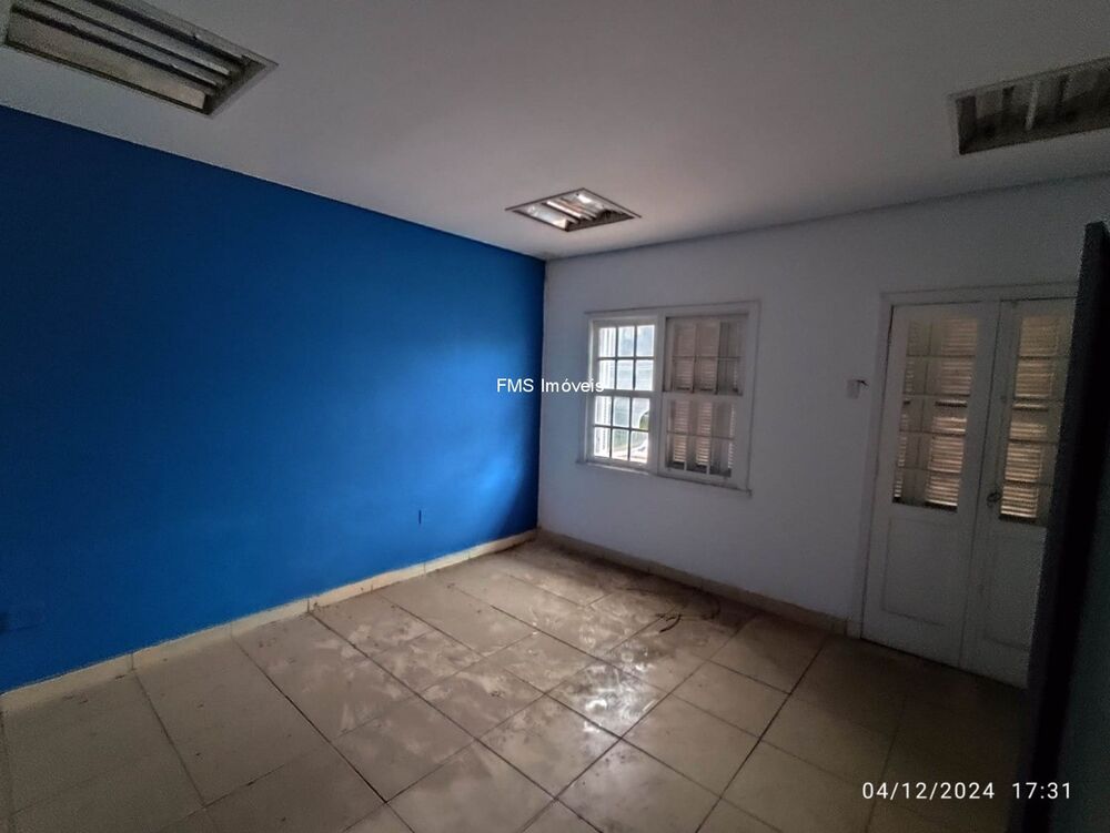 Prédio Inteiro - Foto 1