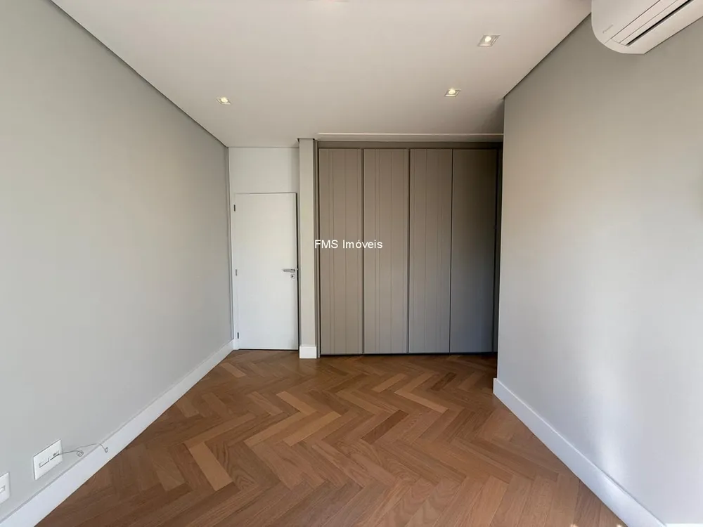 Apartamento, 3 quartos, 290 m² - Foto 1