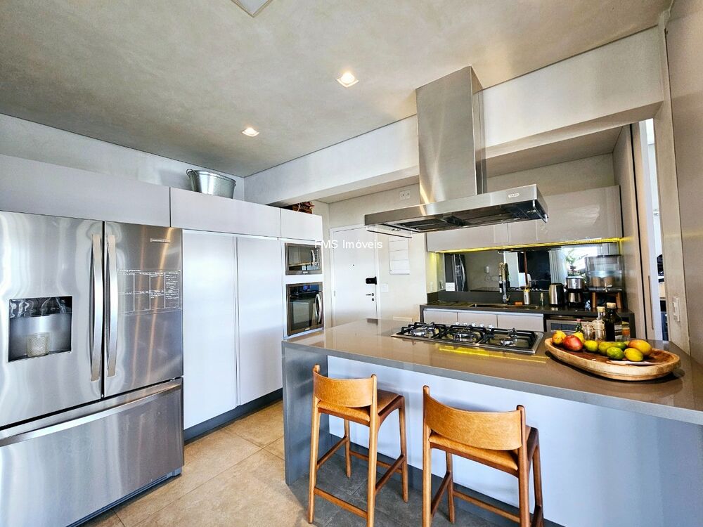 Cobertura, 3 quartos, 230 m² - Foto 1