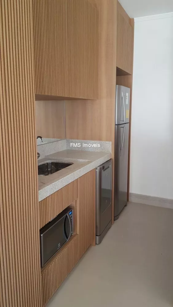 Apartamento à venda com 2 quartos, 64m² - Foto 4