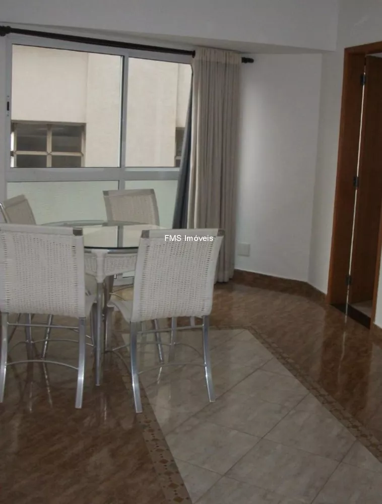 Apartamento para alugar com 1 quarto, 55m² - Foto 2