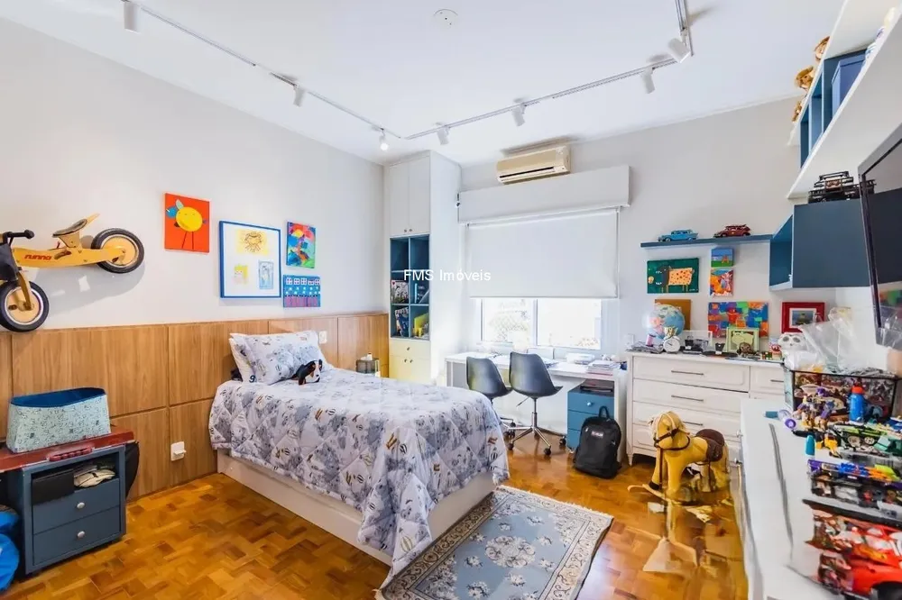 Apartamento, 3 quartos, 330 m² - Foto 2