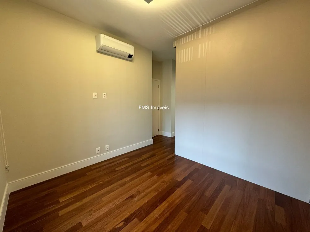 Apartamento, 3 quartos, 147 m² - Foto 1