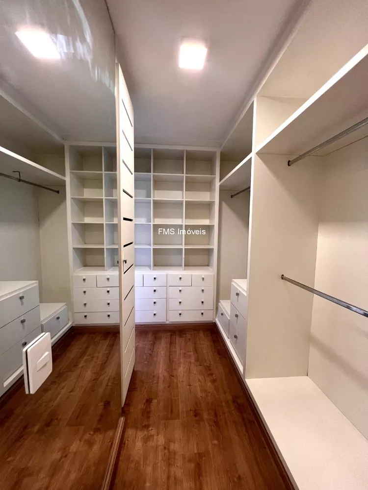 Apartamento à venda com 4 quartos, 234m² - Foto 4