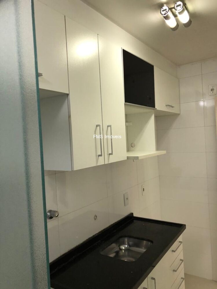 Apartamento à venda com 3 quartos, 71m² - Foto 3