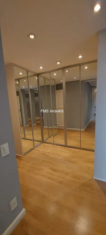 Apartamento, 3 quartos, 240 m² - Foto 2