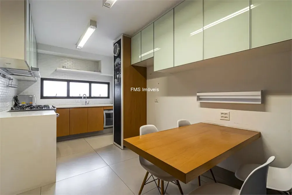Apartamento, 3 quartos, 152 m² - Foto 1