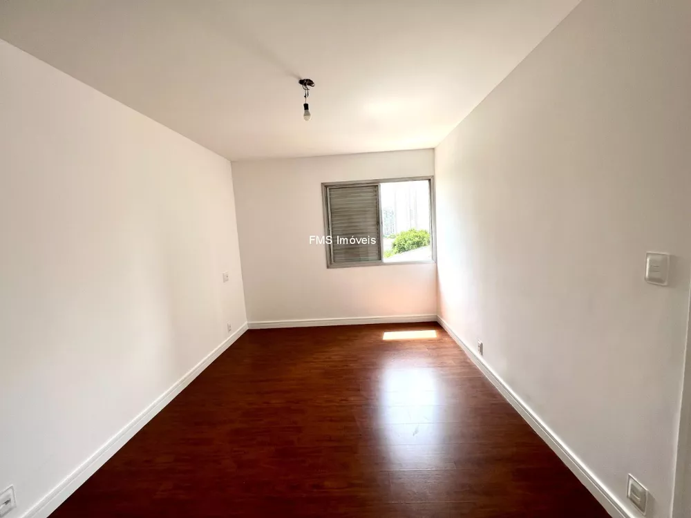 Apartamento à venda com 3 quartos, 122m² - Foto 4