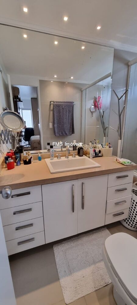 Apartamento à venda com 4 quartos, 138m² - Foto 2