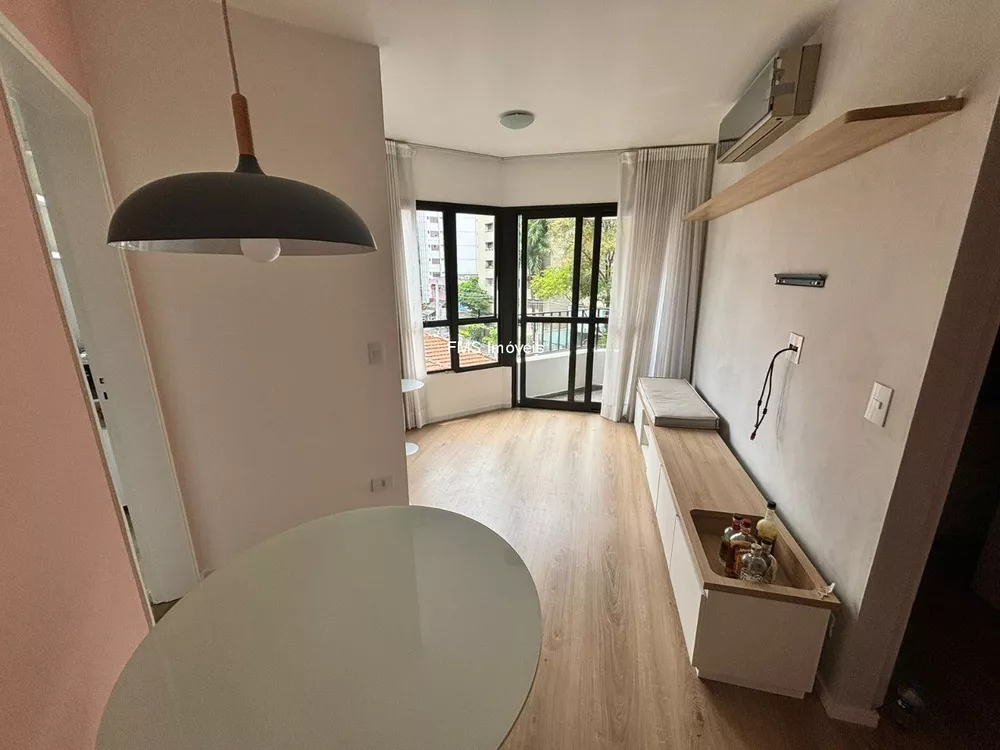 Apartamento à venda e aluguel com 1 quarto, 36m² - Foto 1