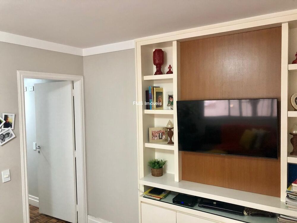 Apartamento à venda com 4 quartos, 212m² - Foto 12