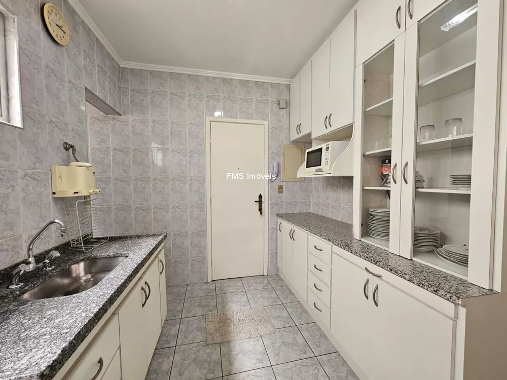 Apartamento para alugar com 3 quartos, 108m² - Foto 11