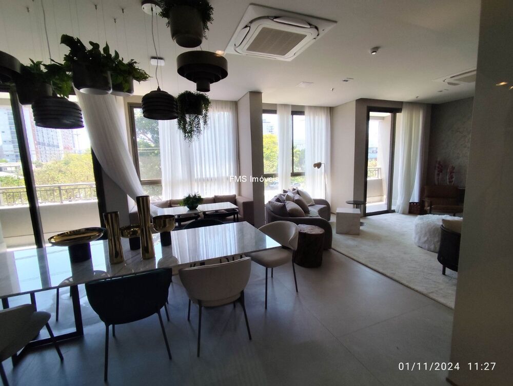 Apartamento à venda com 1 quarto, 42m² - Foto 10