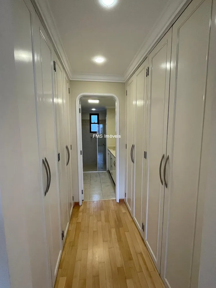 Apartamento, 3 quartos, 209 m² - Foto 2