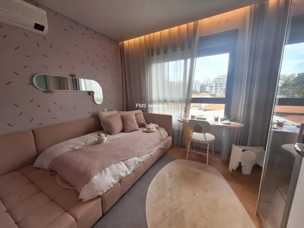 Apartamento, 3 quartos, 209 m² - Foto 2