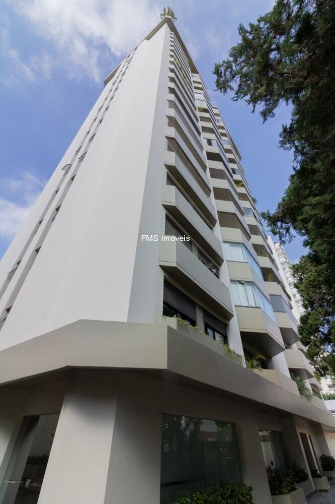 Apartamento para alugar com 3 quartos, 170m² - Foto 8