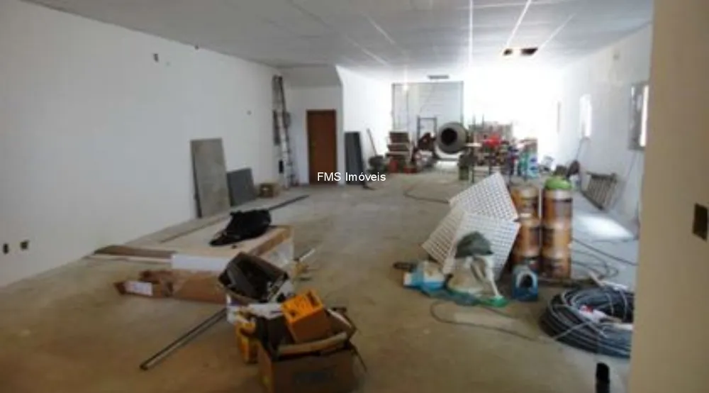 Prédio Inteiro, 580 m² - Foto 2