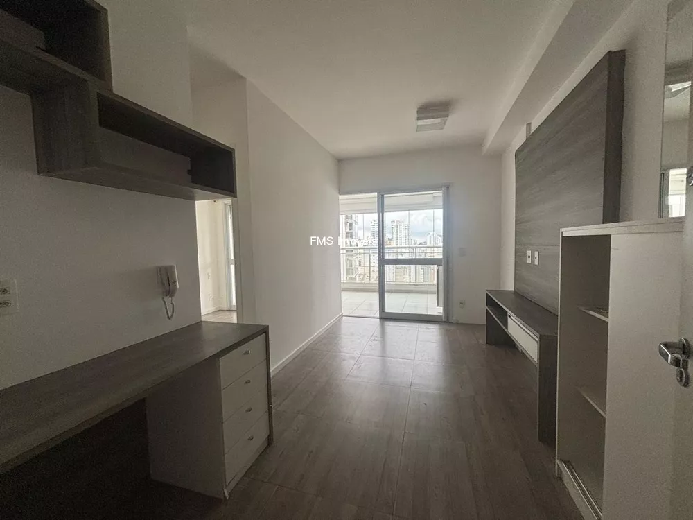 Apartamento para alugar com 1 quarto, 40m² - Foto 1