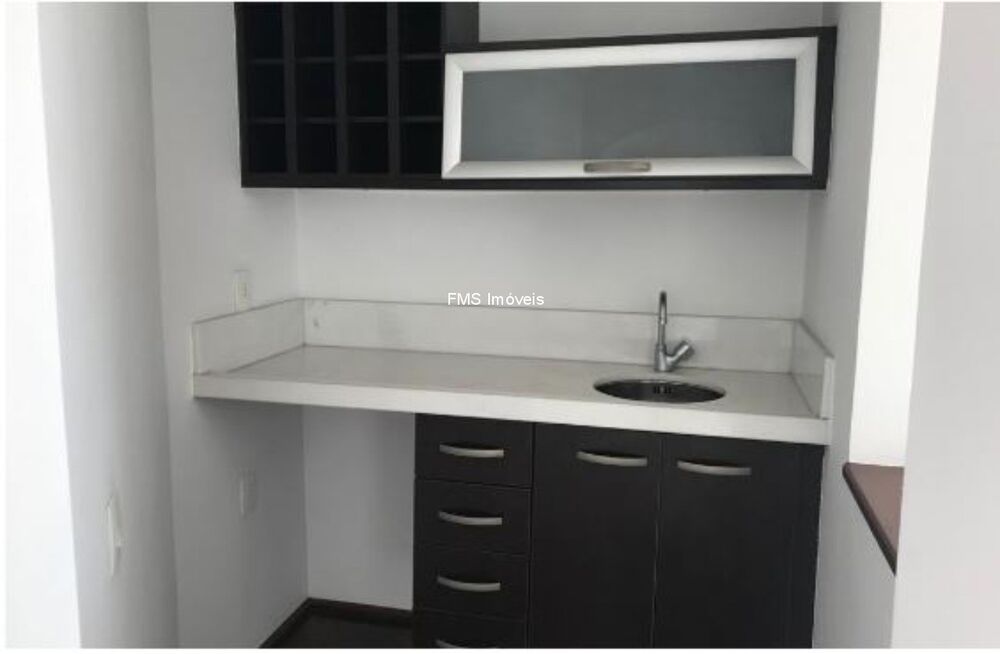 Apartamento para alugar com 4 quartos, 240m² - Foto 2
