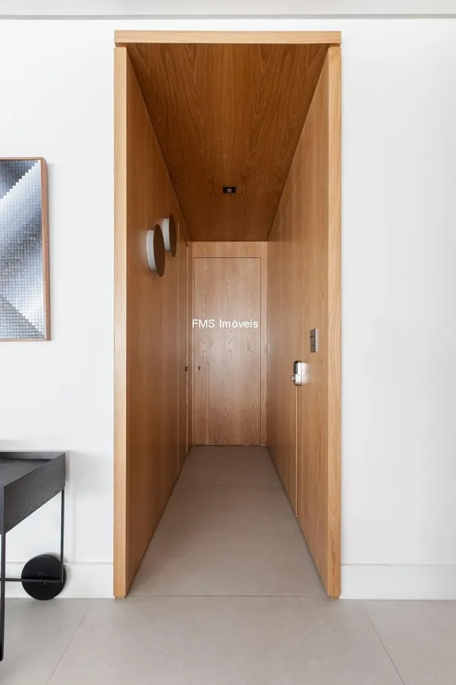 Apartamento, 3 quartos, 243 m² - Foto 2