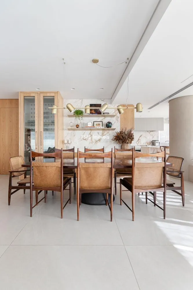 Apartamento, 3 quartos, 243 m² - Foto 3