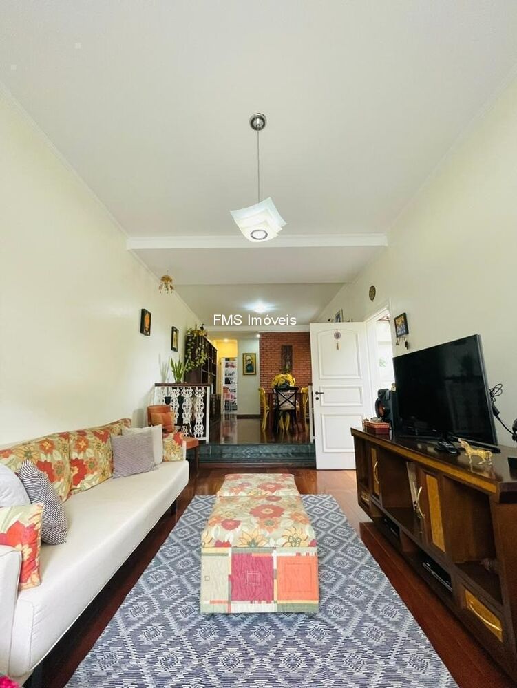 Casa, 4 quartos, 168 m² - Foto 1