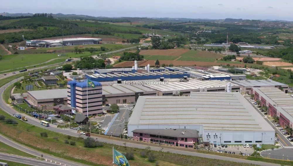 Depósito-Galpão-Armazém para alugar, 2032m² - Foto 1