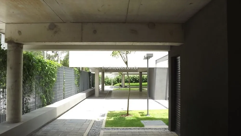 Prédio Inteiro, 861 m² - Foto 1