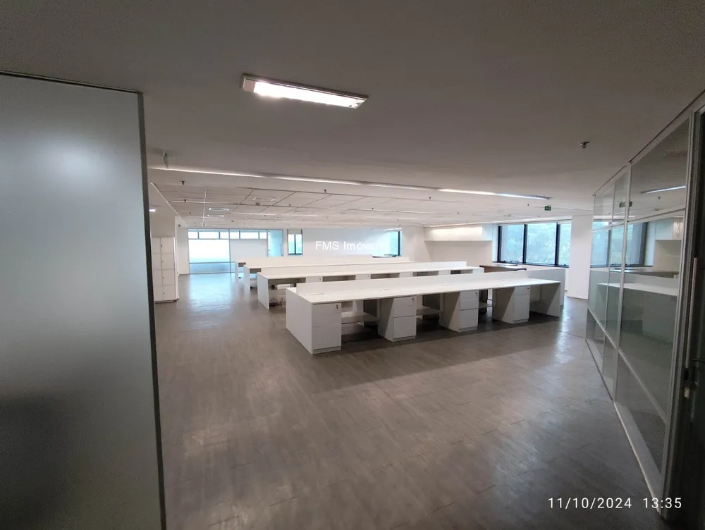 Sala-Conjunto, 1550 m² - Foto 22