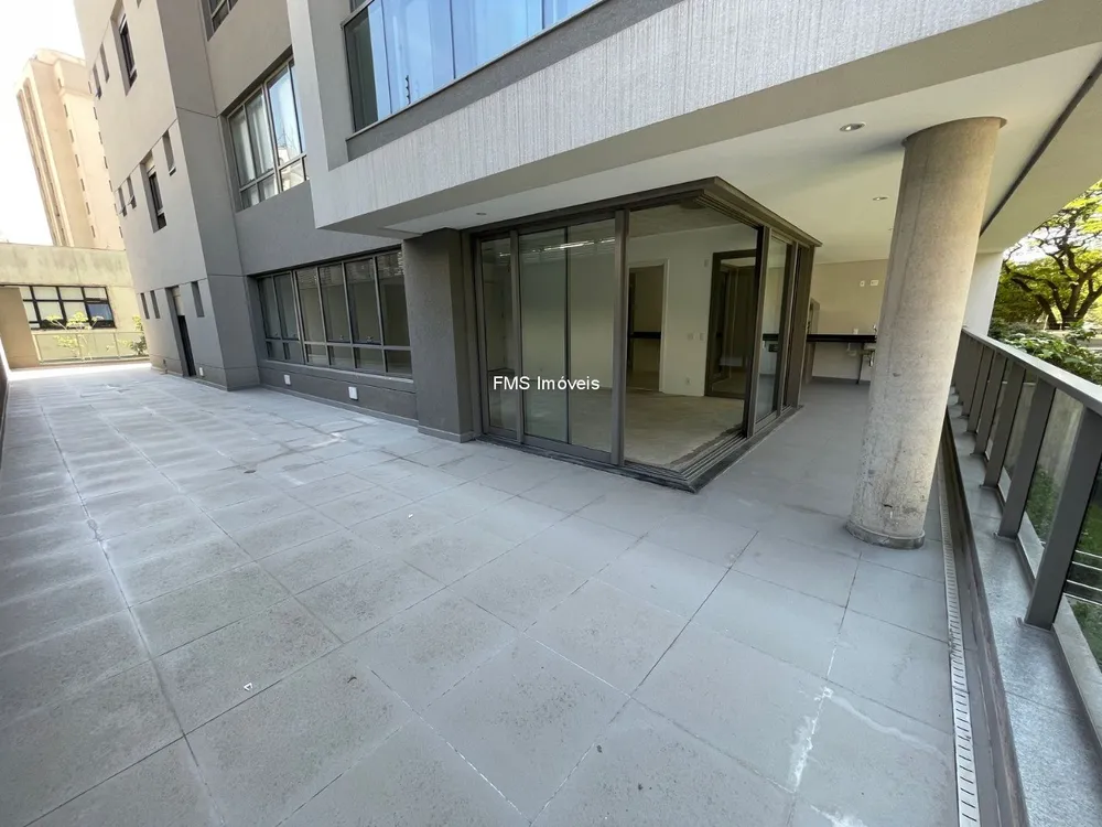 Apartamento, 3 quartos, 216 m² - Foto 1