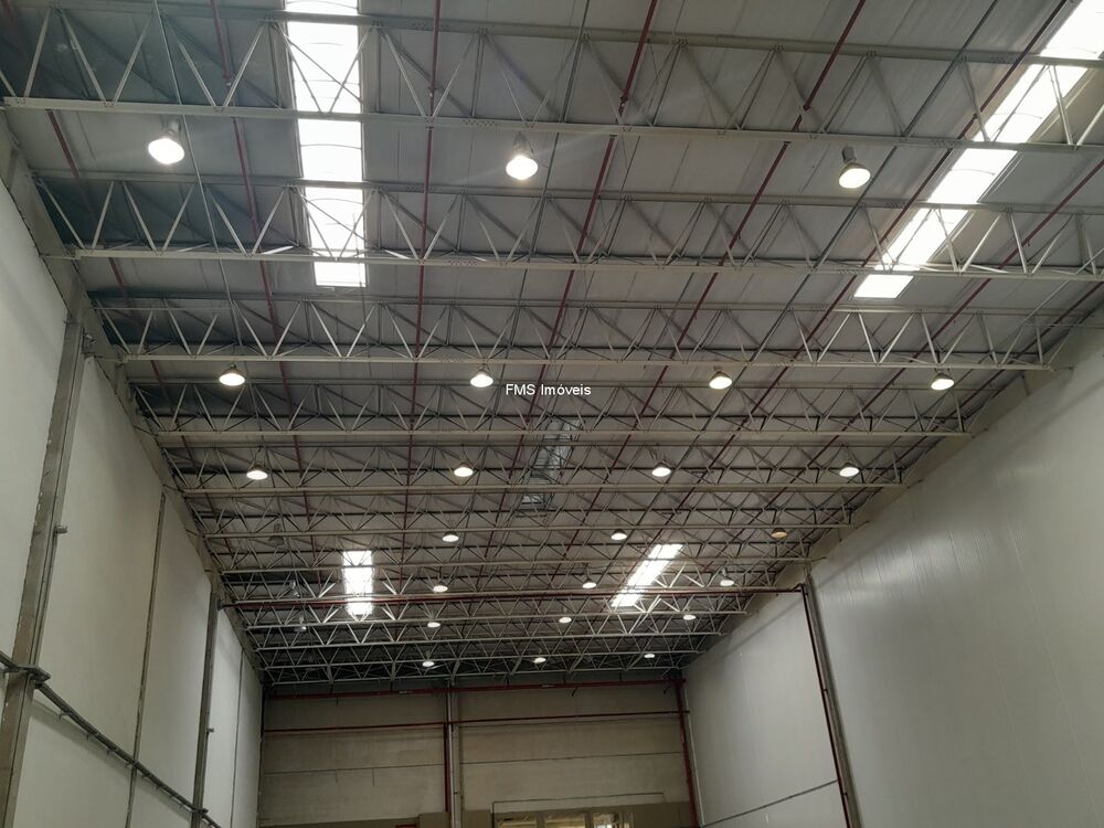 Depósito-Galpão-Armazém para alugar, 1600m² - Foto 6