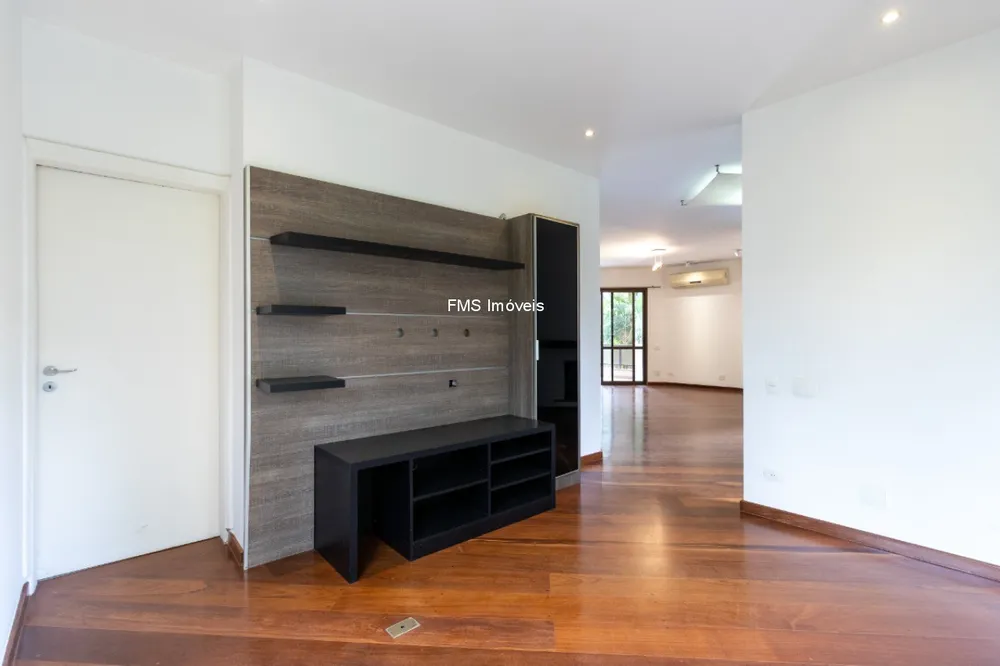 Apartamento, 3 quartos, 197 m² - Foto 1