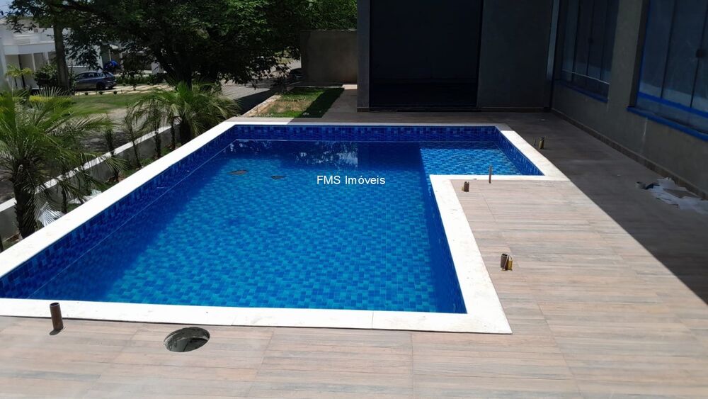Casa à venda com 3 quartos, 186m² - Foto 4