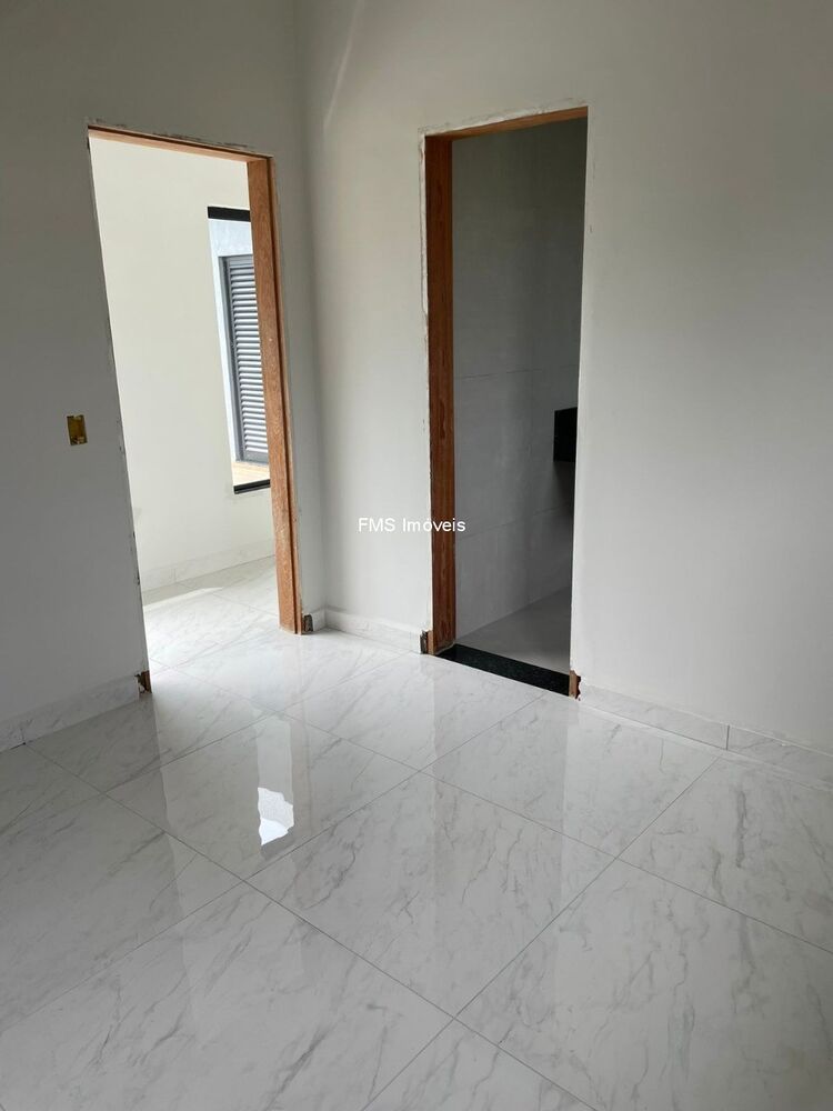 Casa à venda com 3 quartos, 186m² - Foto 5