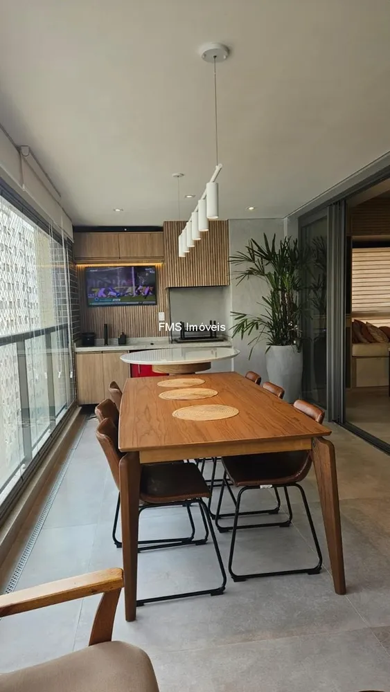 Apartamento, 3 quartos, 140 m² - Foto 1