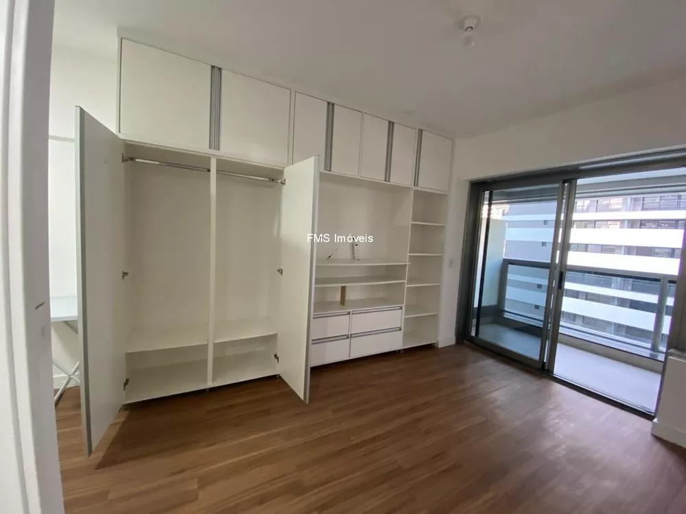 Apartamento à venda com 1 quarto, 28m² - Foto 2