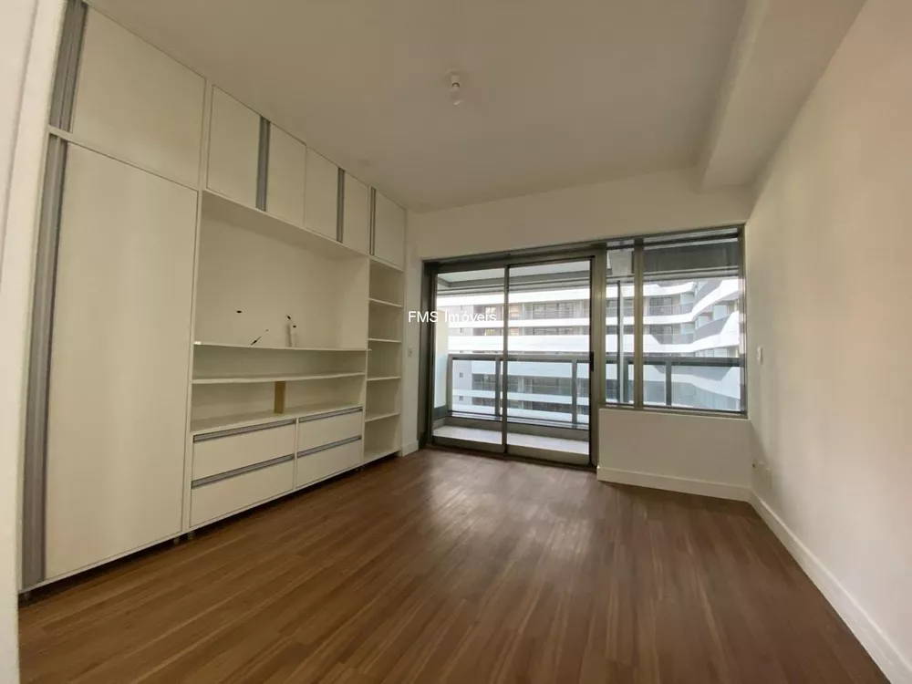 Apartamento à venda com 1 quarto, 28m² - Foto 3