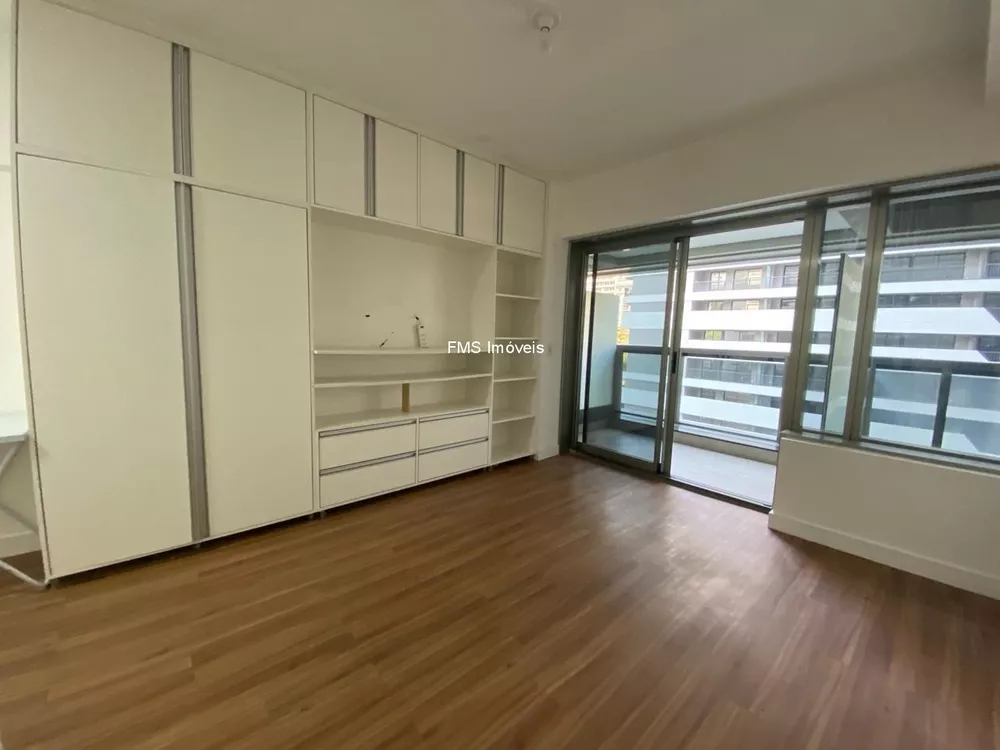 Apartamento à venda com 1 quarto, 28m² - Foto 1