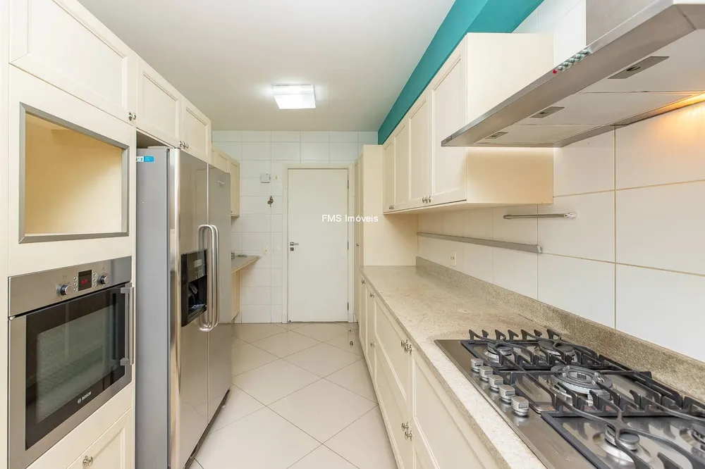 Apartamento, 3 quartos, 290 m² - Foto 2