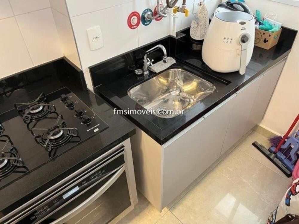 Apartamento à venda com 1 quarto, 50m² - Foto 15