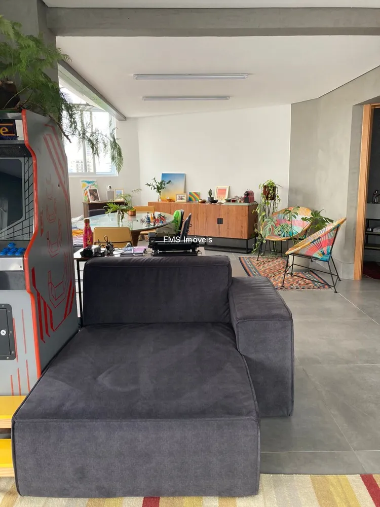 Apartamento, 3 quartos, 240 m² - Foto 2