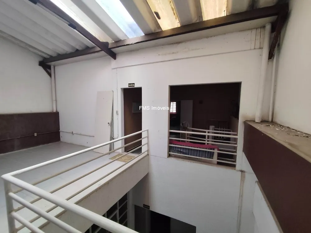 Prédio Inteiro, 530 m² - Foto 1