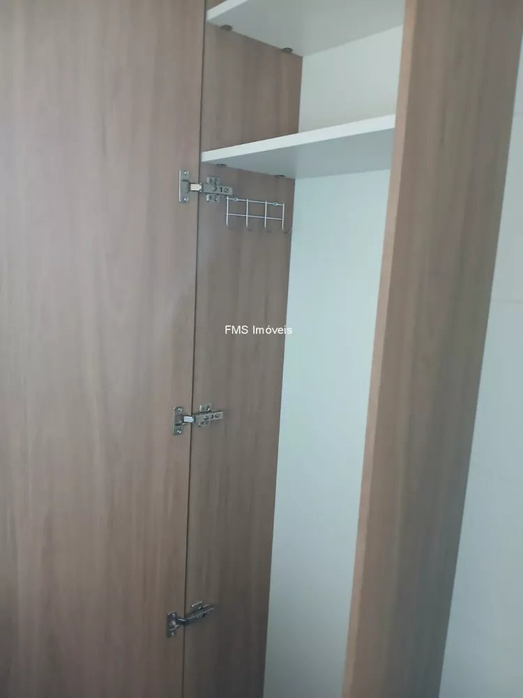 Apartamento à venda com 2 quartos, 73m² - Foto 2